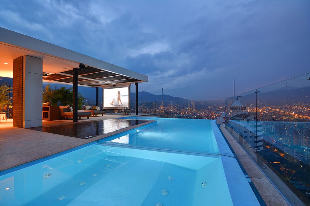 Rooftop pool in Medellin Penthouse